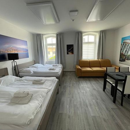 Relax21 Hotel Uhersky Ostroh ภายนอก รูปภาพ