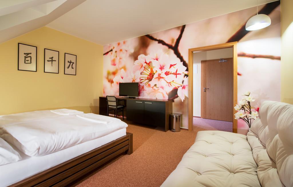 Relax21 Hotel Uhersky Ostroh ห้อง รูปภาพ