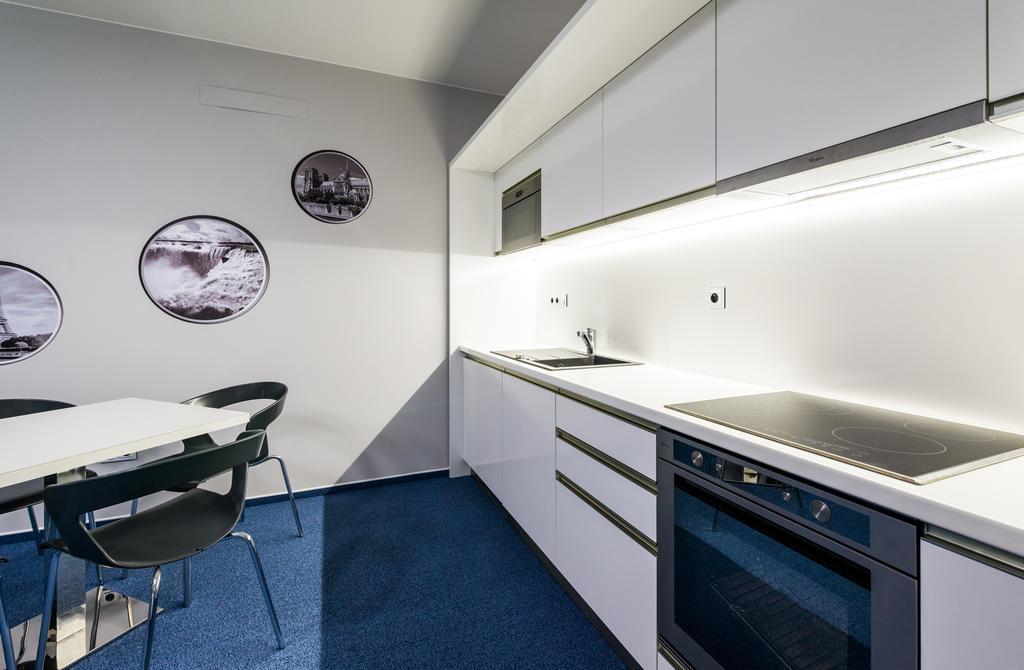 Relax21 Hotel Uhersky Ostroh ภายนอก รูปภาพ