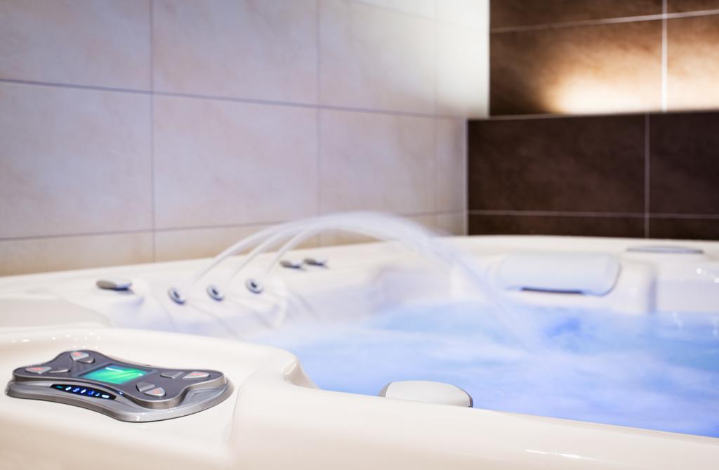 Relax21 Hotel Uhersky Ostroh ภายนอก รูปภาพ